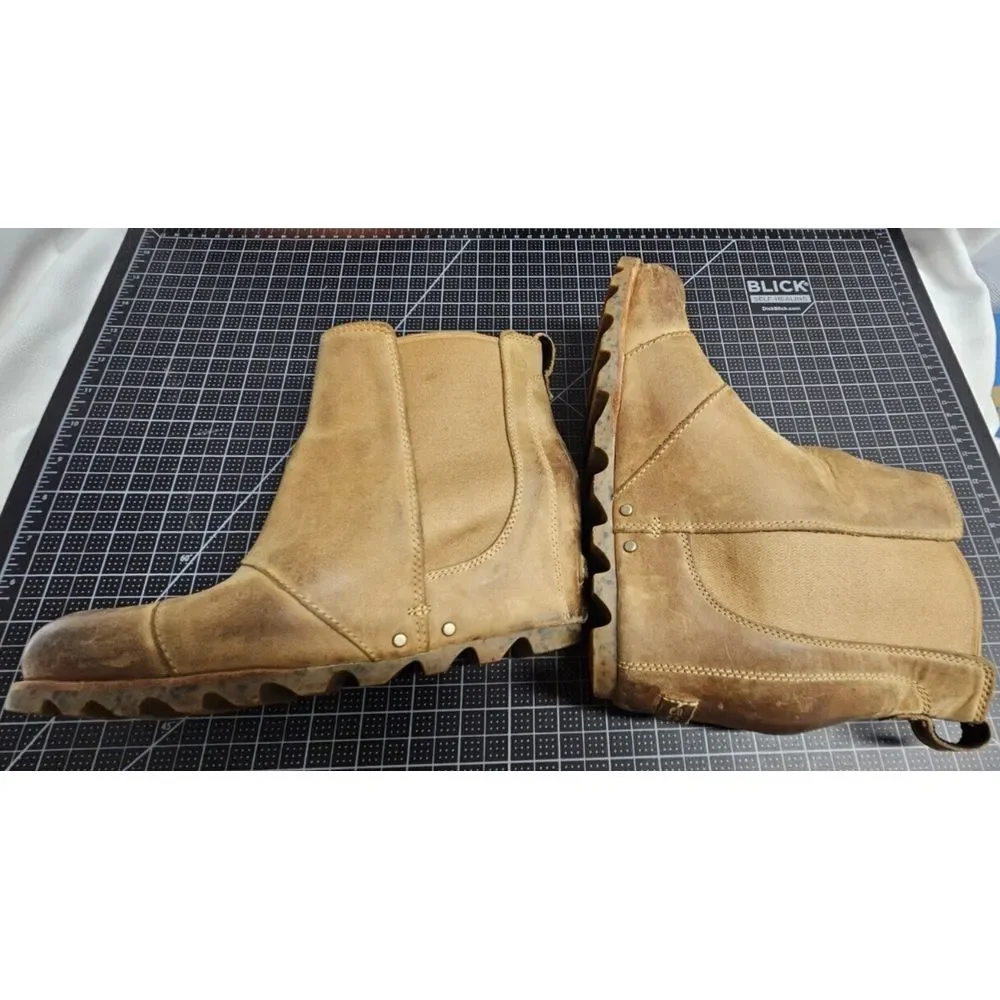 SOREL Lea wedge‎ Joan of Arctic boots woman 8.5 Tal leather slip on
